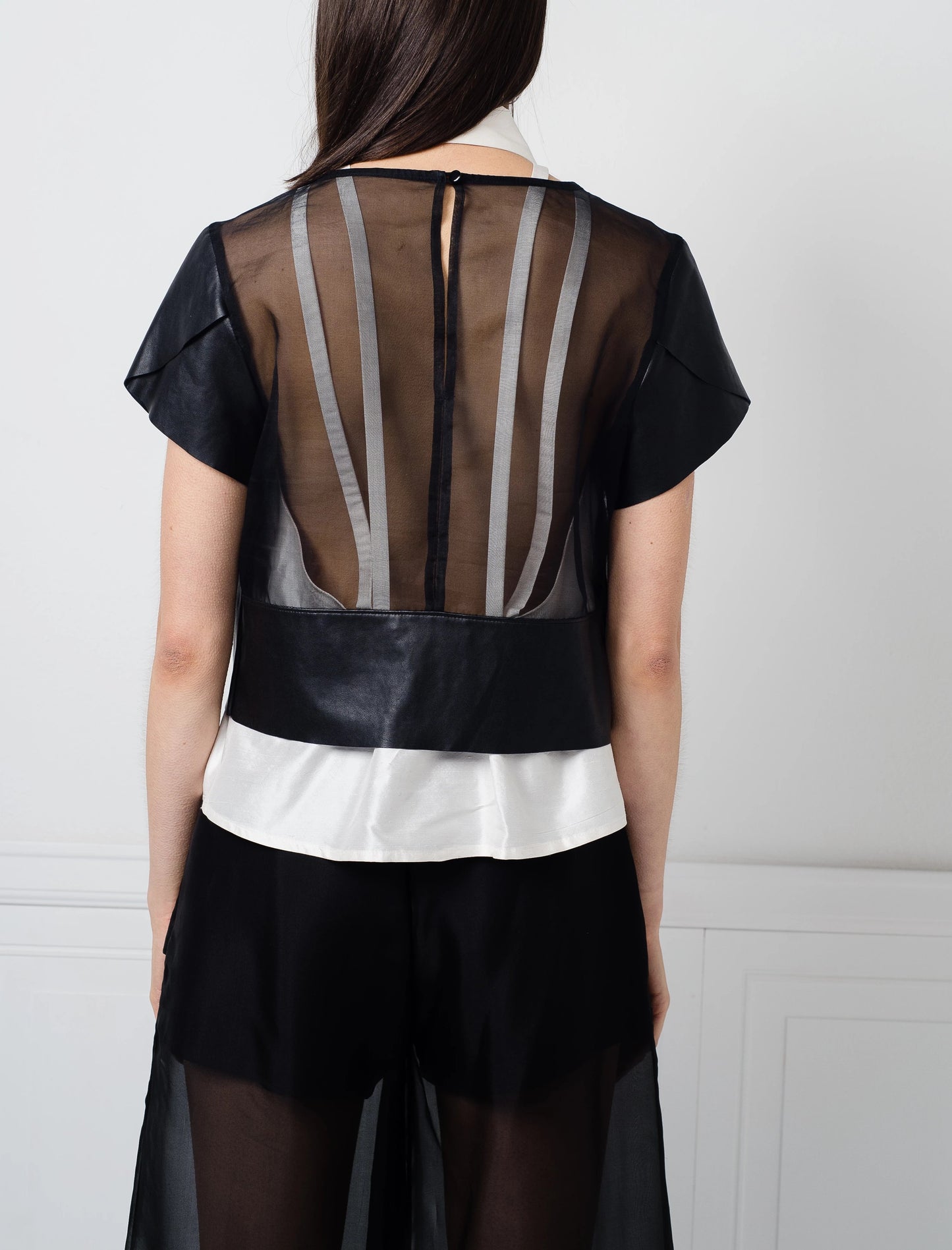 SALE | Chriselle Top in Black