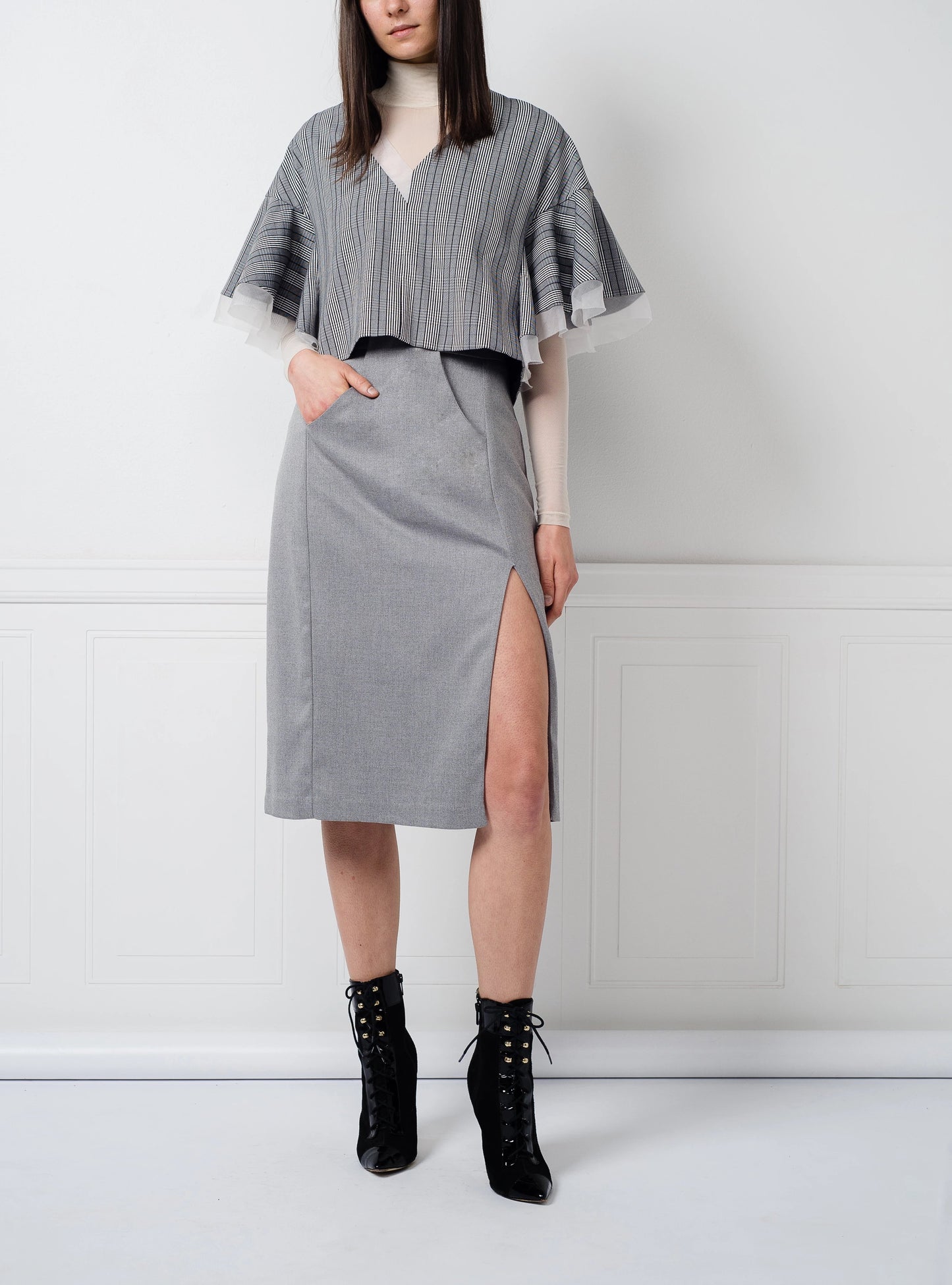 SALE | Kimiko Top in Grey Plaid