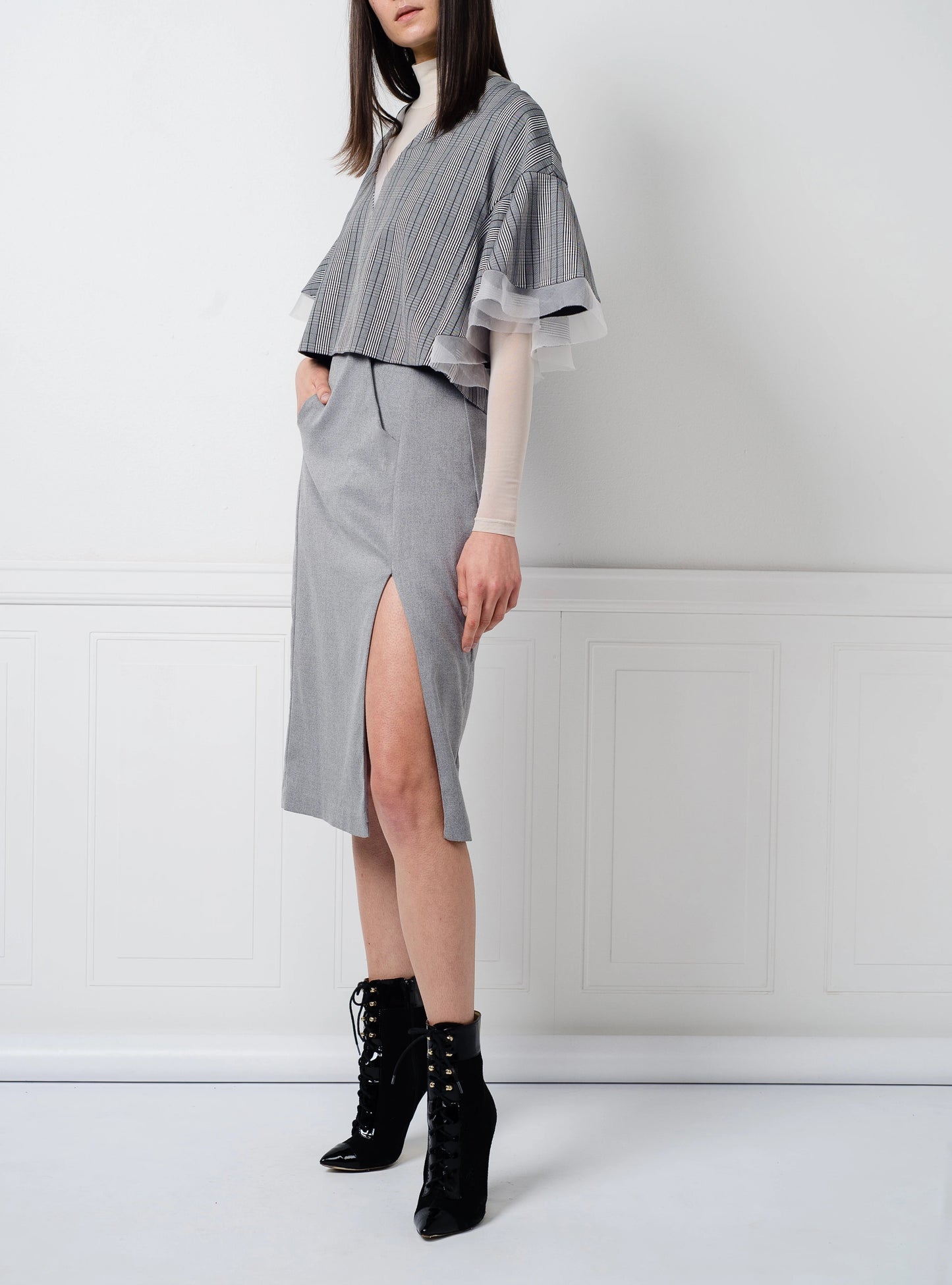 SALE | Kimiko Top in Grey Plaid