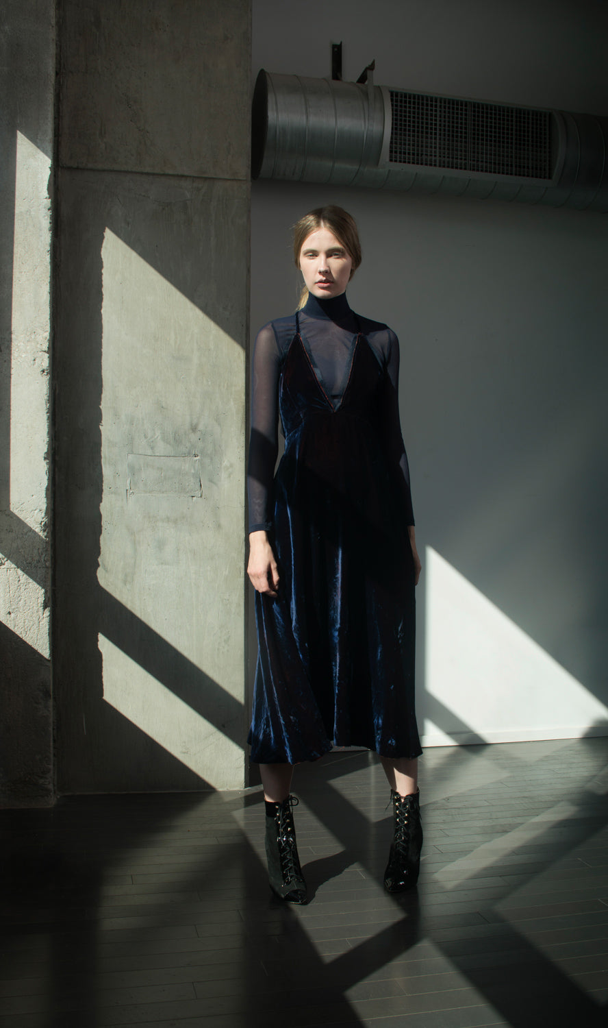 Magda Dress in Velvet
